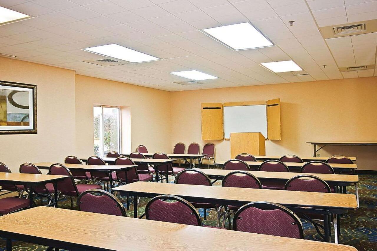 Quality Inn Brunswick Cleveland South Luaran gambar