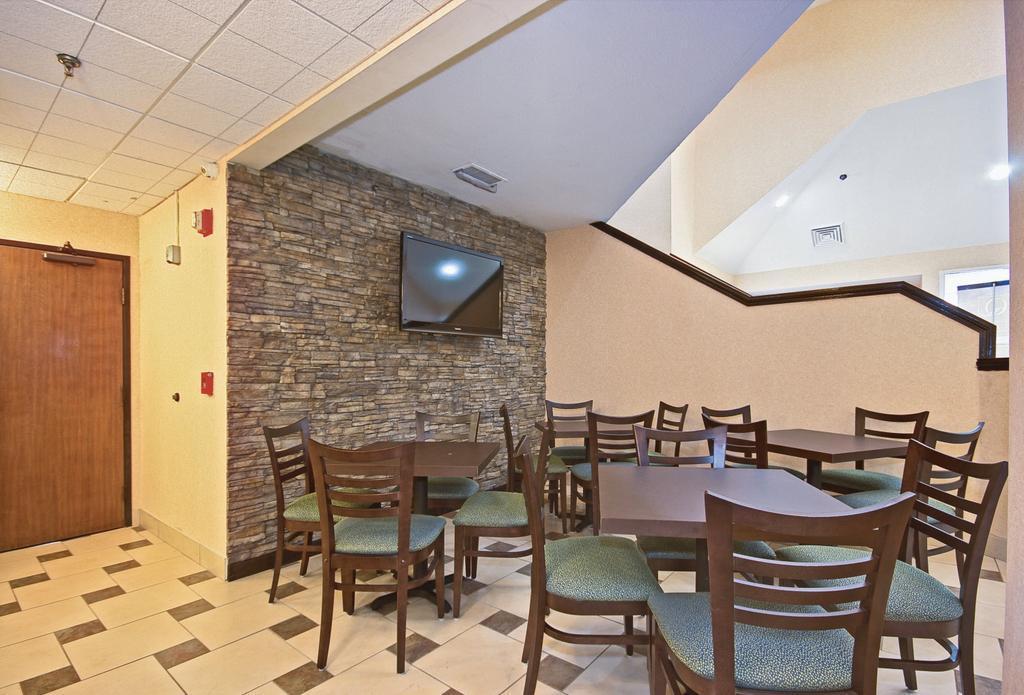 Quality Inn Brunswick Cleveland South Luaran gambar