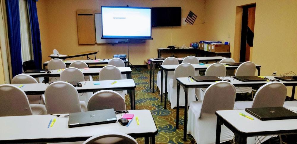 Quality Inn Brunswick Cleveland South Luaran gambar