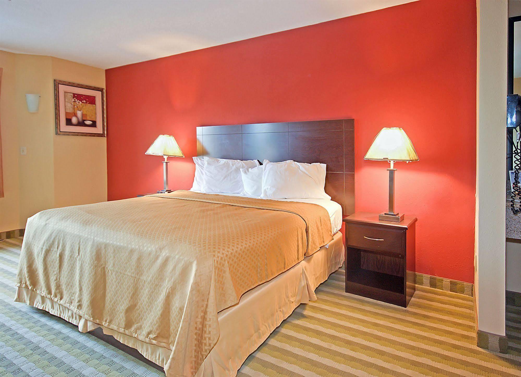 Quality Inn Brunswick Cleveland South Luaran gambar